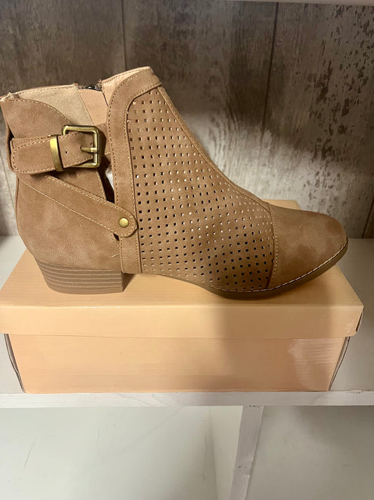 Tan Buckle Boot