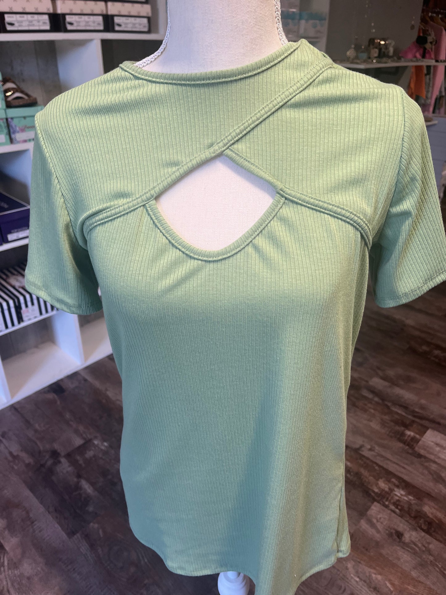 Green Keyhole top