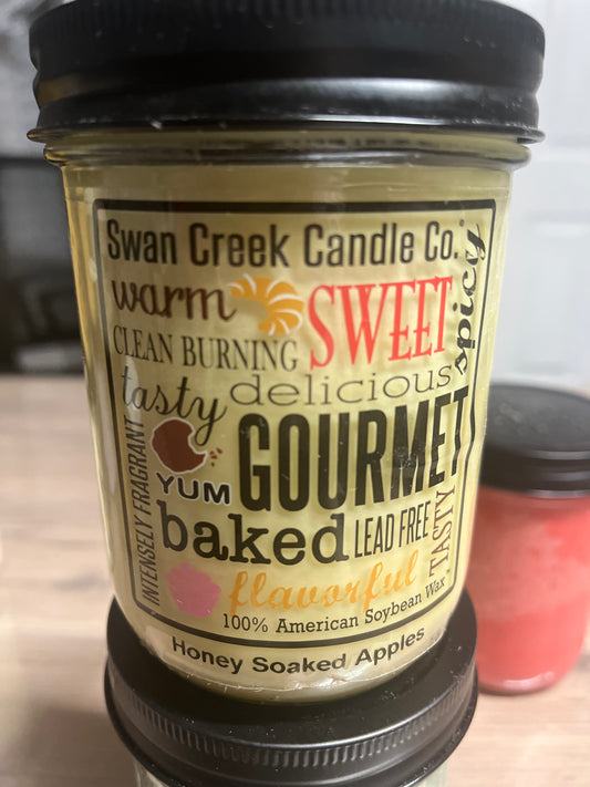 Swan Creek HoneySoaked Apples Candle