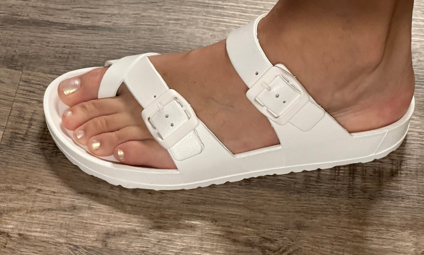 Oakland White Sandal