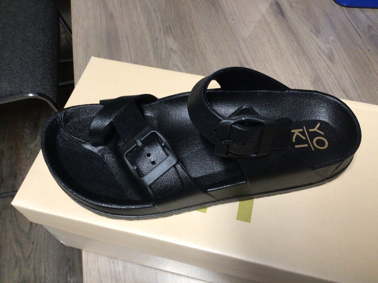 Oakland Black Sandal